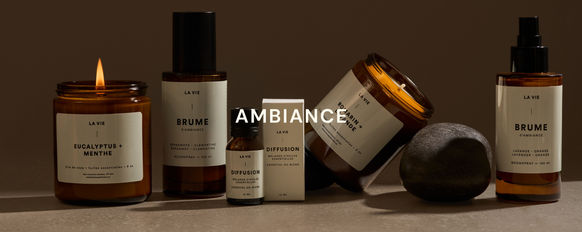 Les produits d’ambiance LA VIE – l’élégance authentique à la maison. Découvrez notre gamme d’exception pour les espaces intérieurs